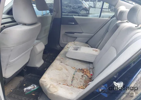 2015 Honda Accord Lx z USA, uszkodzony, nr VIN 1HGCR2F36FA272329